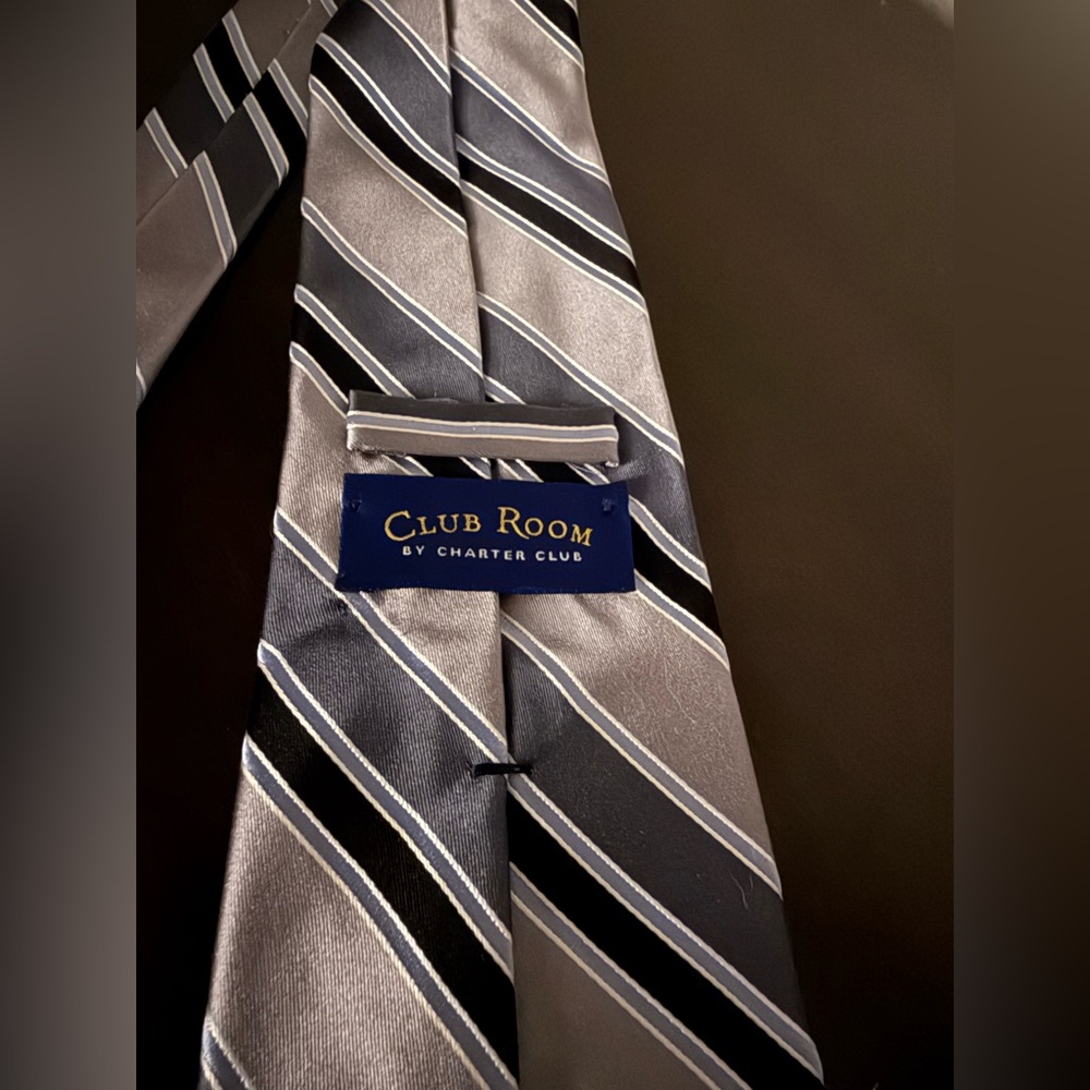Club Room Silver Gray Blue Striped Silk Tie | Men’s Classic Business Necktie - Picture 3 of 3
